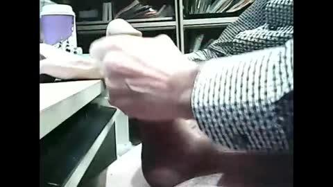 01quebecboy69 online show from December 3, 4:33 pm