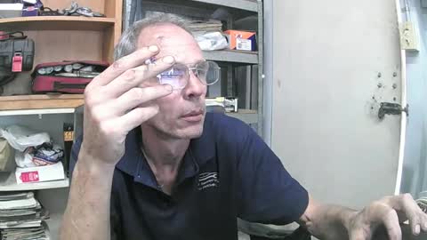 Snapshot of 04oldskool chatting on December 16, 2:47 am 04oldskool online show from December 16, 2:47 am
