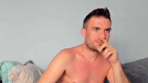 10in_deluxe online show from May 9, 9:04 am
