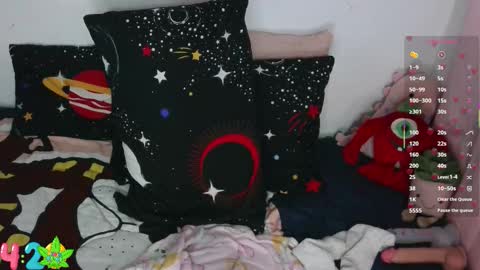 111lucygrim111 online show from October 10, 4:46 pm