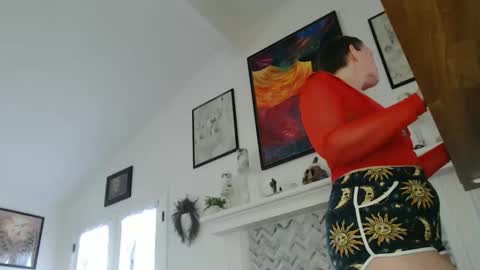 Aurora Willows online show from November 18, 8:23 pm