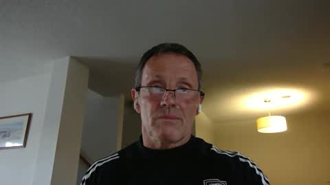 13glanmorfa online show from February 13, 10:33 pm