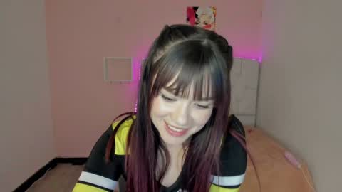 18candy online show from December 16, 11:39 pm