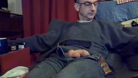 Snapshot of 18remy45 chatting on March 6, 6:05 pm 18remy45 online show from March 6, 6:05 pm