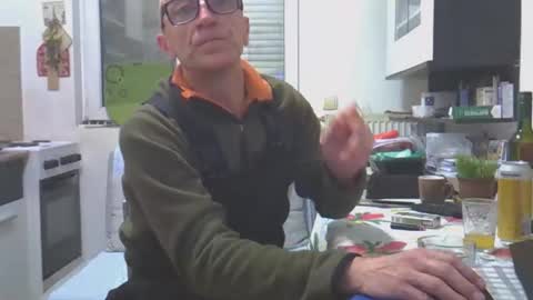 1973man online show from January 7, 11:32 pm