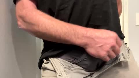 1hunglo412 online show from January 8, 10:32 am