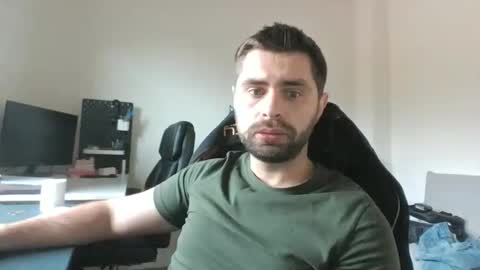 kam online show from March 24, 8:42 am