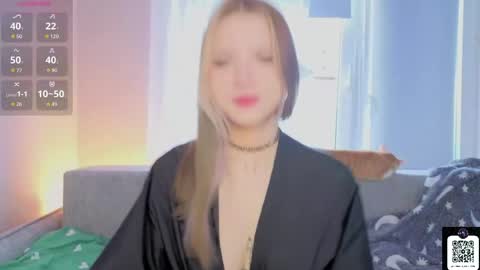 Mia online show from March 27, 5:35 am