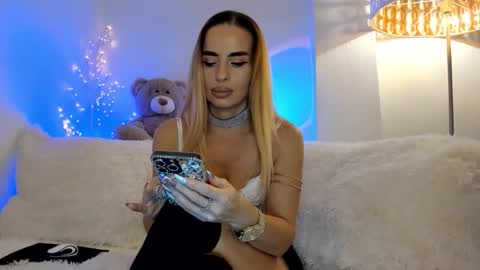 1LIONES online show from October 23, 6:53 pm