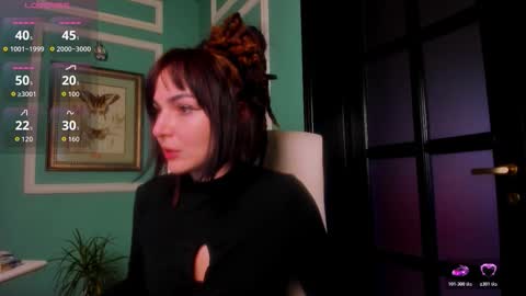 Moona  online show from December 21, 1:39 pm