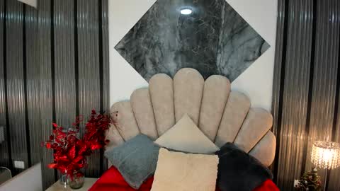 Luisa online show from January 8, 1:06 pm