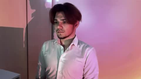 1roberttt online show from December 3, 8:53 pm