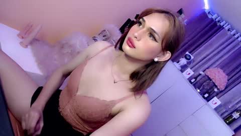Snapshot of 1sexy_kattie chatting on February 23, 1:02 am 1sexy kattie online show from February 23, 1:02 am