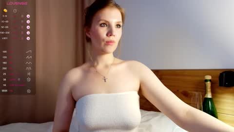 VICTORIA online show from September 15, 5:09 am