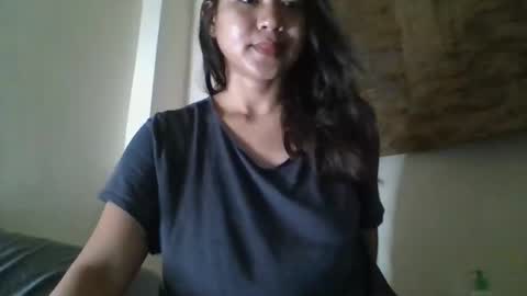 1smile4u online show from February 4, 2:10 pm