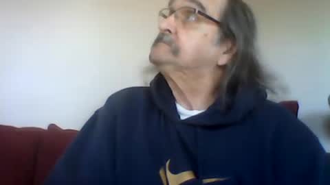 Snapshot of 1valentine chatting on December 3, 6:00 pm 1valentine online show from December 3, 6:00 pm