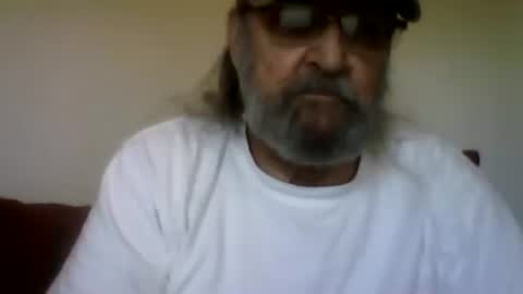 1valentine online show from April 24, 11:07 pm