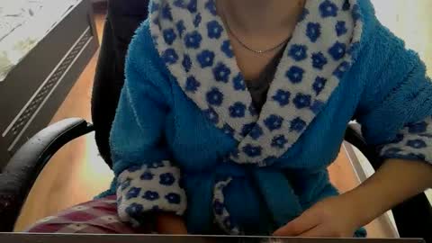Snapshot of 1your_hot_girls chatting on February 23, 11:55 am 1your_hot_girls online show from February 23, 11:55 am