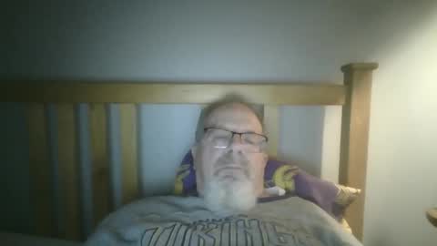 Snapshot of 2003dynawideglide chatting on January 7, 4:08 am 2003dynawideglide online show from January 7, 4:08 am