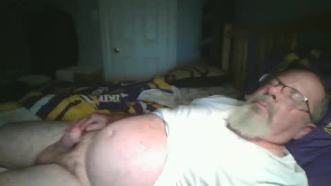 Snapshot of 2003dynawideglide chatting on September 17, 3:21 am 2003dynawideglide online show from September 17, 3:21 am