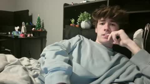 2004twink online show from April 17, 4:26 am