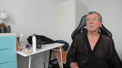 Henk online show from December 14, 12:22 pm