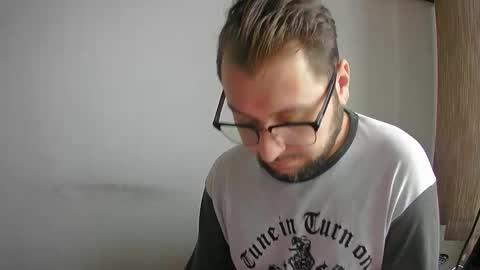 21jus online show from November 28, 11:28 am