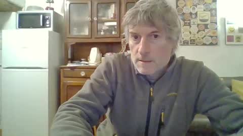 22esserre online show from December 6, 4:12 pm