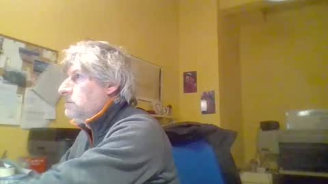 22esserre online show from January 9, 4:39 pm