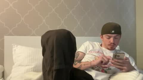26sneakers online show from April 24, 7:27 pm
