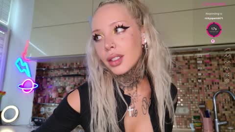     30 NOV  online show from October 28, 11:33 am