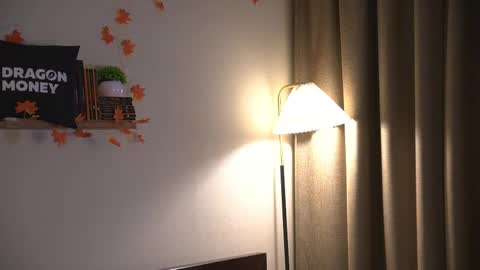 Elley  online show from November 4, 3:02 pm