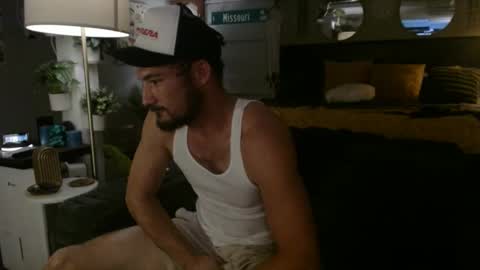 2hungrichards23 online show from September 16, 6:49 am