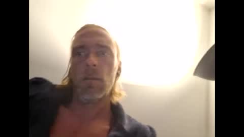 Kevin online show from April 28, 9:41 pm