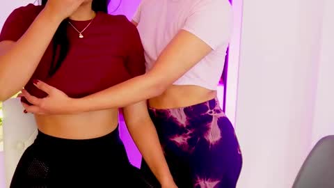 independent model online show from January 16, 3:34 pm