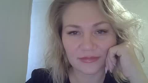 Snapshot of 3susie chatting on September 12, 7:32 am 3susie online show from September 12, 7:32 am