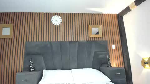 3X NAXAA online show from November 14, 1:57 pm