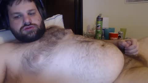 Snapshot of 420coolguy6971108 chatting on February 12, 10:46 am 420coolguy6971108 online show from February 12, 10:46 am
