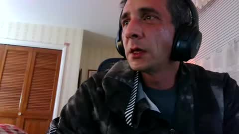 420stonedranger online show from December 19, 1:39 am