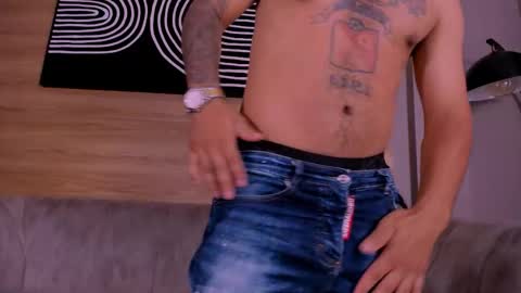 Andres online show from November 10, 7:05 pm