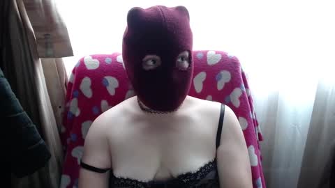 SHANNON online show from November 12, 6:43 pm