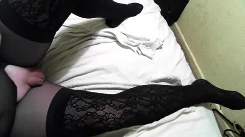 69lushcd online show from December 7, 4:37 am