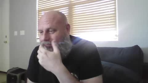 69singledad79 online show from December 9, 9:26 pm