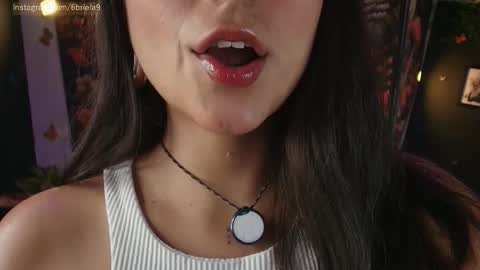 B R I E L A  online show from April 2, 5:15 am