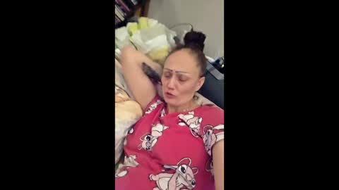 77linda77 online show from January 15, 2:42 am