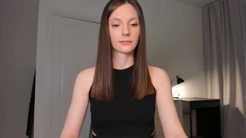 Anna online show from February 17, 8:30 pm