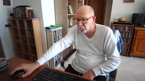  Papi  online show from April 16, 10:15 am