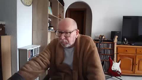  Papi  online show from February 20, 11:42 am