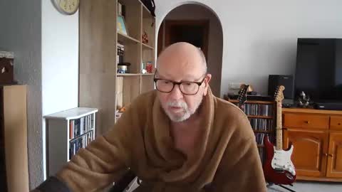  Papi  online show from February 19, 11:28 am