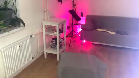 Ivy online show from January 15, 3:39 pm